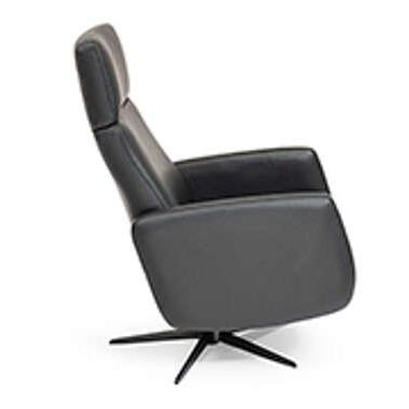 Leon Recliner med integrert fothviler | Semianilin skinn